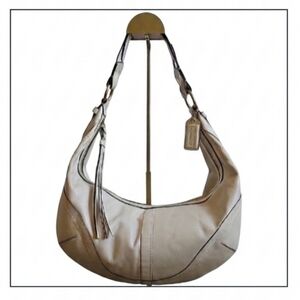 ​Authentic 2006 Coach "Dylan" Large Hobo Bag Cream EUC